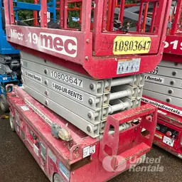 2018 MEC MICRO 19 Scissor Lift