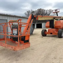 2016 JLG 800AJ Articulating Boom Lift