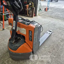 2022 Toyota 8HBW23 Jack