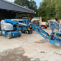 2013 Genie Z-40/23N RJ Articulating Boom Lift
