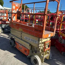 2017 JLG 2632ES Scissor Lift