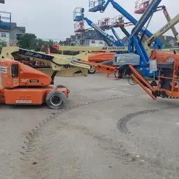 2012 JLG E400AJPN Articulating Boom Lift