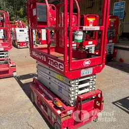 2018 MEC MICRO 19 Scissor Lift