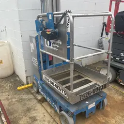 2018 Genie GR-20 Self-Propelled One-Person Lift