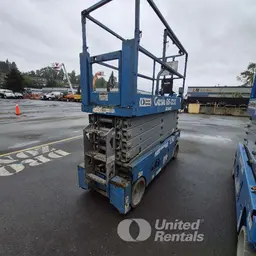 2017 Genie GS-3232 Scissor Lift