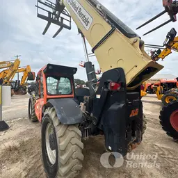 2019 JLG 1055 Forklift