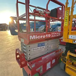 2019 MEC MICRO 19 Scissor Lift