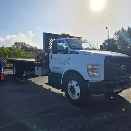 2019 Ford F750 26' FLAT