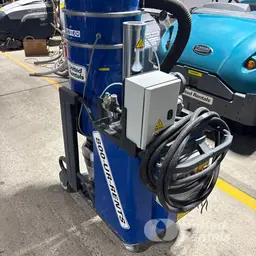 2020 Blastrac BDC-33 Vacuum