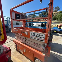 2019 Snorkel S3219E Scissor Lift