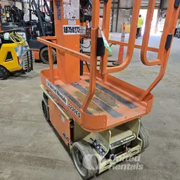 2019 JLG 1230ES Self-Propelled One-Person Lift