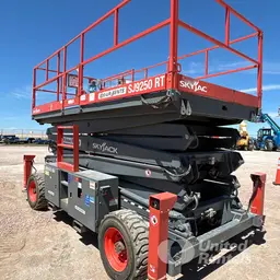 2018 Skyjack SJ9250RT Rough Terrain Scissor Lift