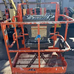 2015 JLG E300AJP Articulating Boom Lift
