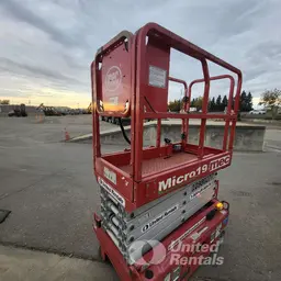 2019 MEC MICRO 19 Scissor Lift