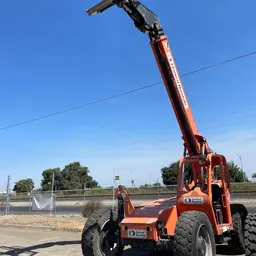 2017 SKYTRAK 6042 Forklift