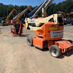 2017 JLG E400AJPN Articulating Boom Lift
