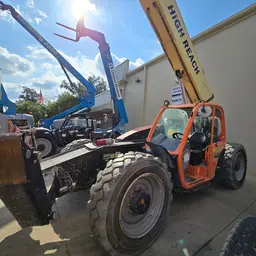 2017 JLG 1055 Forklift