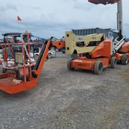 2016 JLG E450AJ Articulating Boom Lift