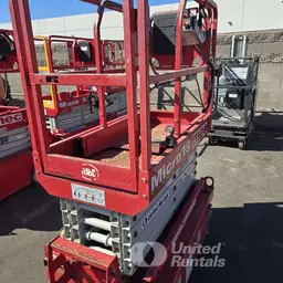 2019 MEC MICRO 19 Scissor Lift