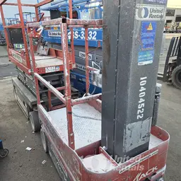 2015 Skyjack SJ12 Self-Propelled One-Person Lift