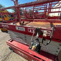 2017 MEC 4046SE Scissor Lift