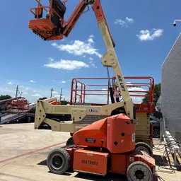 2016 JLG E400AJPN Articulating Boom Lift