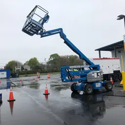 2013 Genie Z-45/25J DC Articulating Boom Lift
