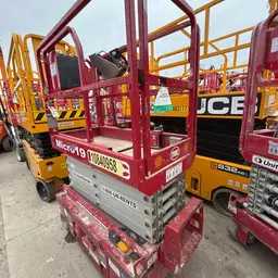 2018 MEC MICRO 19 Scissor Lift