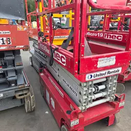 2019 MEC 1330SE Scissor Lift