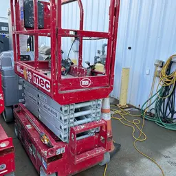 2018 MEC MICRO 19 Scissor Lift