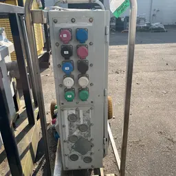 2012 HIPOWER HPS06427PN2U Distribution Panel